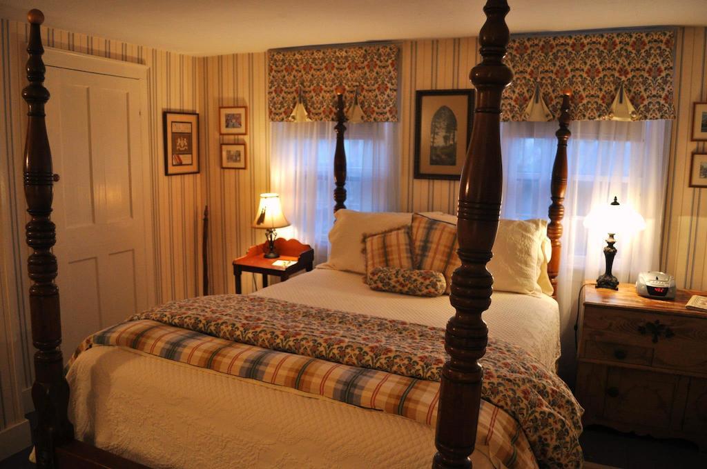 Colby Hill Inn Henniker Oda fotoğraf