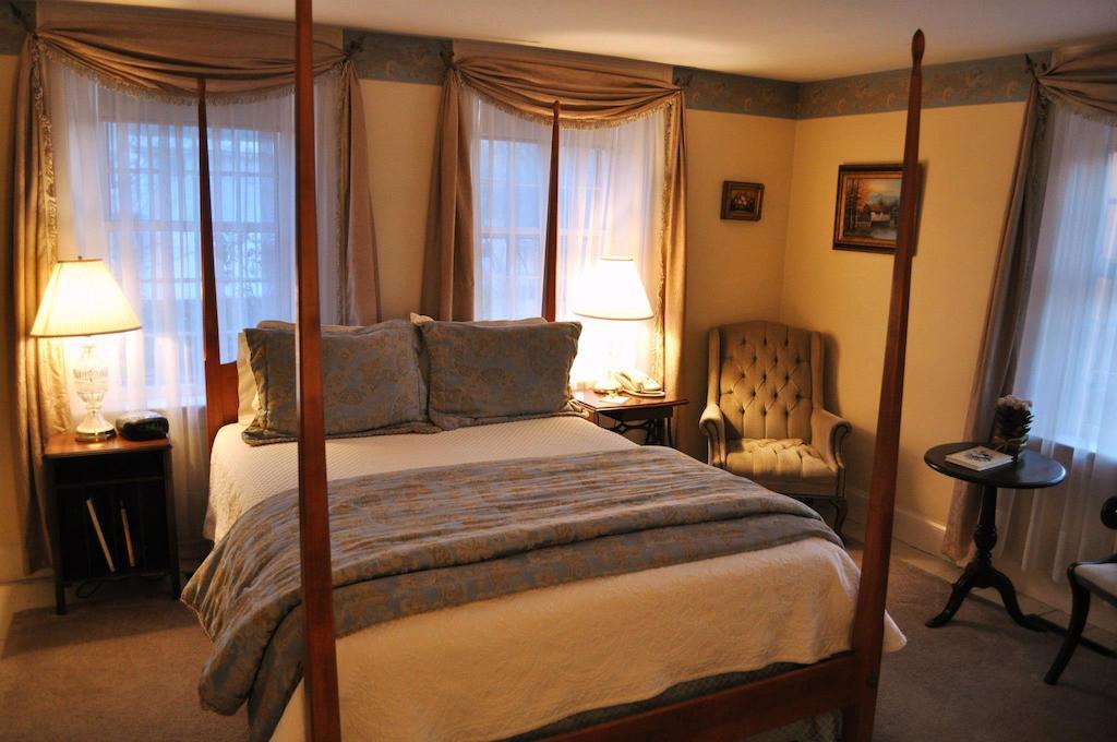 Colby Hill Inn Henniker Oda fotoğraf